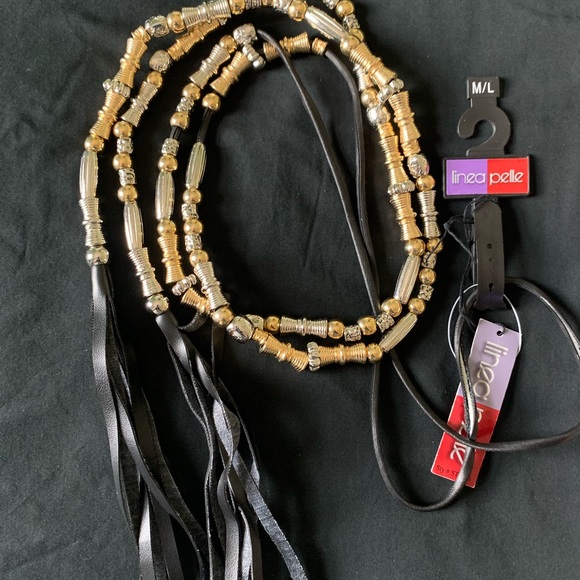 Leather belt adorned with silver and gold design pieces adjusting - Picture 4 of 5